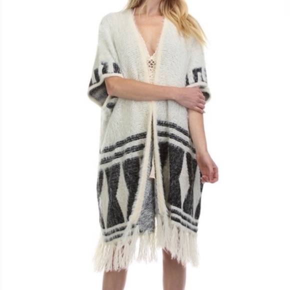 🆕Boho Soft Faux Fur Ivory & Black Fuzzy Open Front Maxi Kimono Cardigan - Picture 1 of 9